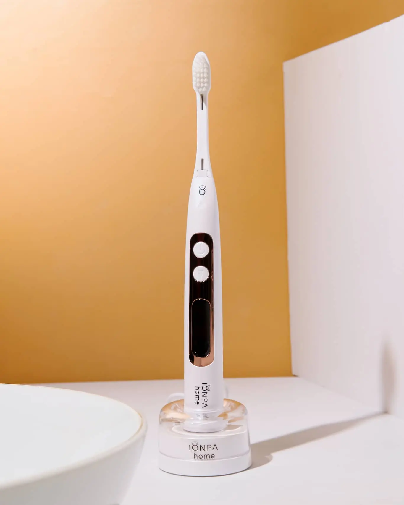 Chyntia O'Brien Electric Tootbrush Series - Image 2